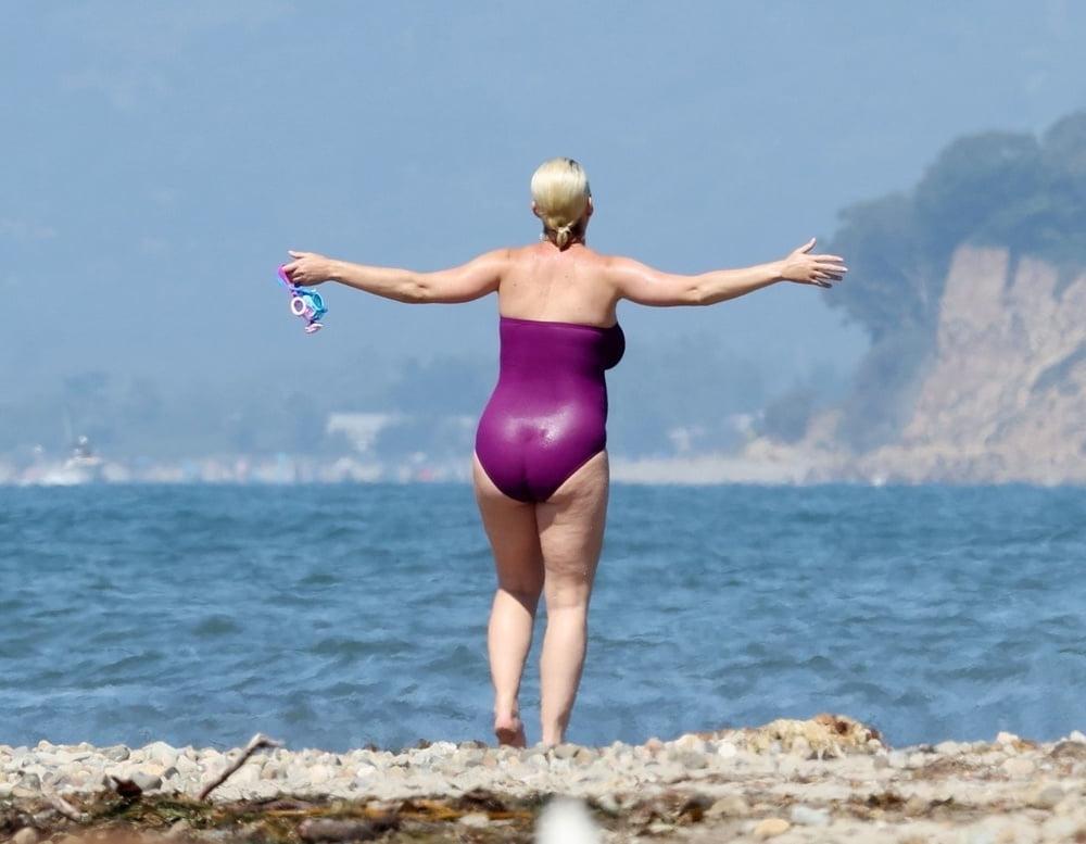 10P Katy Perry Hard Nipples