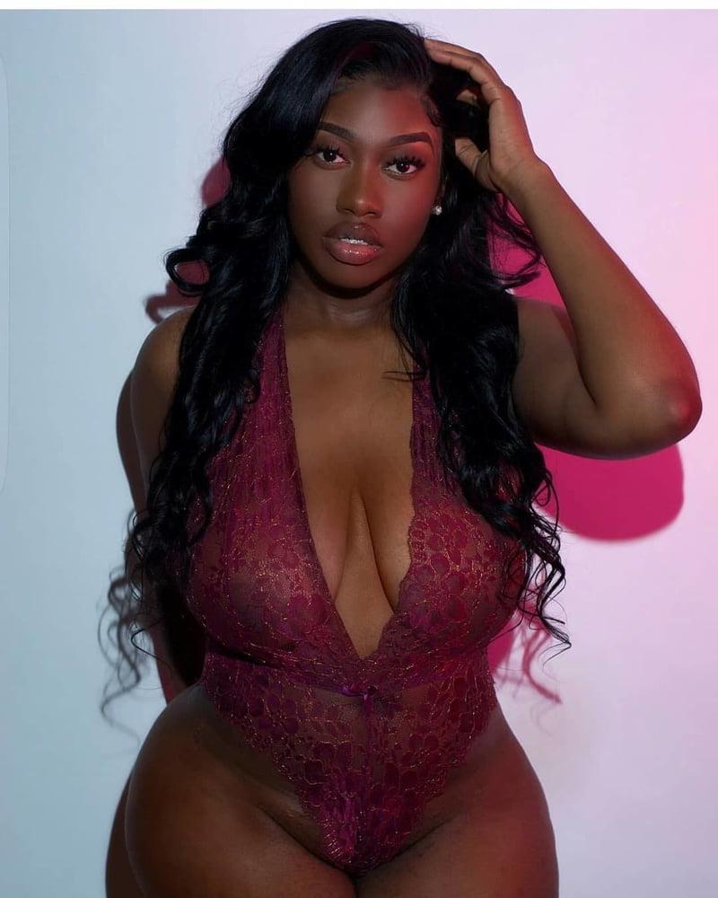 25P Unknown Busty BBWs 6