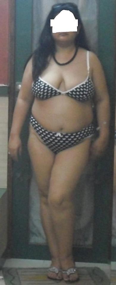 25P Desi Aunty Sameera for tribute