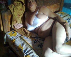 16P Desi indian big boods aunty beena aunty
