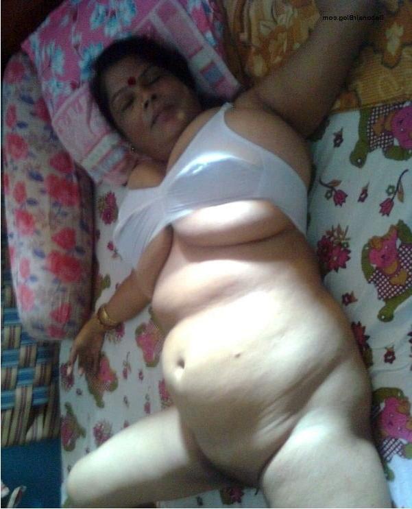 16P Desi indian big boods aunty beena aunty