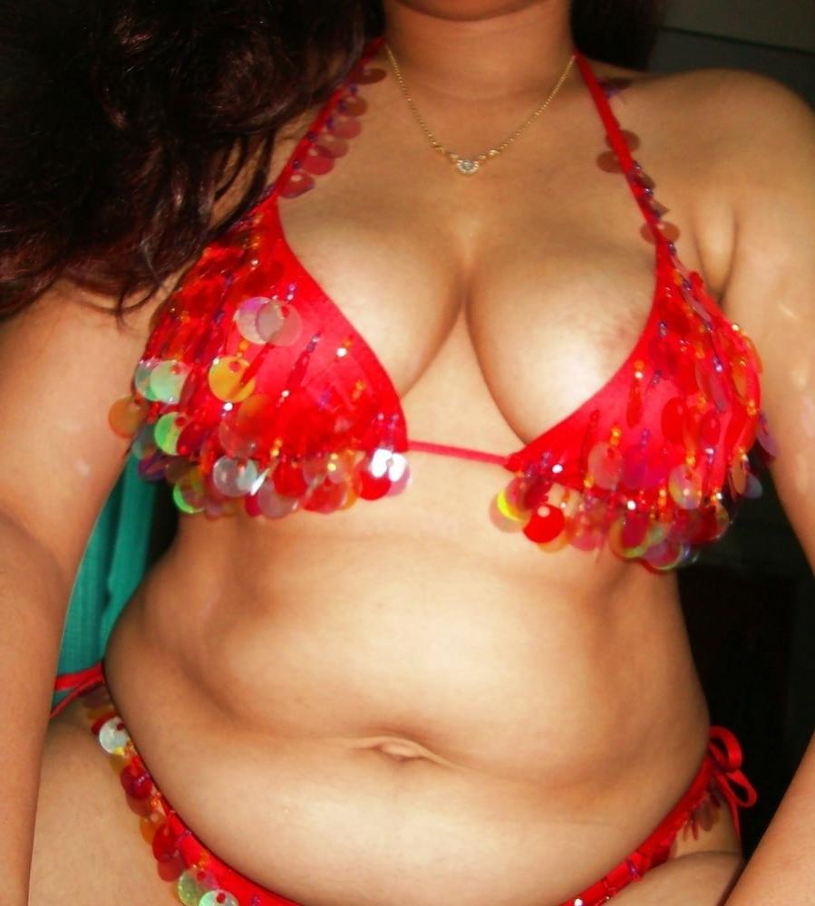 15P Desi Slutty Wife Hairy pussy