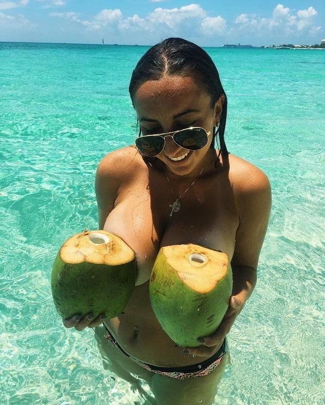 25P Unknown Busty Women 15