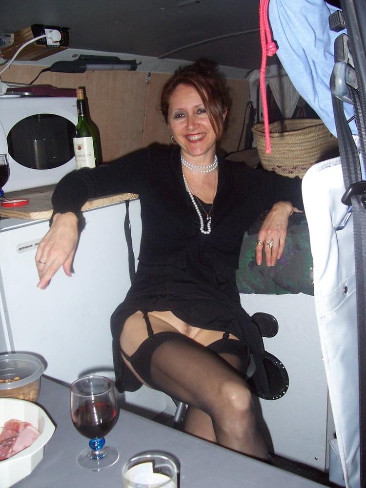 25P This milf will make u hard