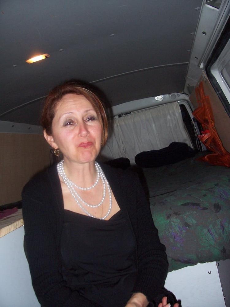 25P This milf will make u hard