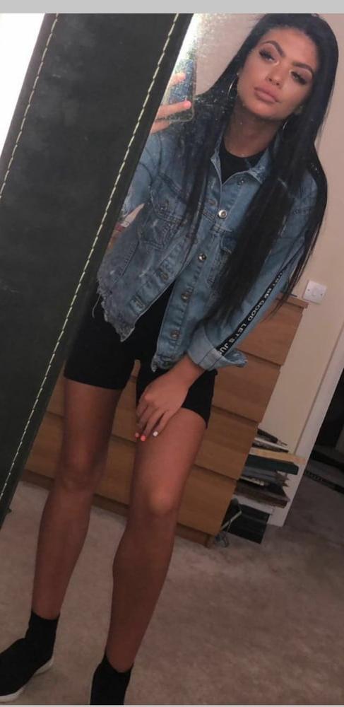 20P Sexy slut that gets me hard