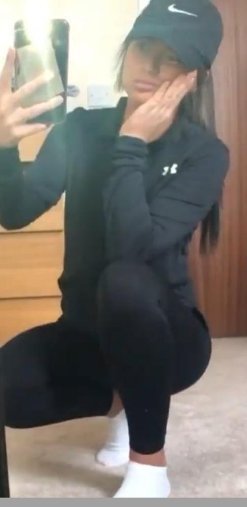 20P Sexy slut that gets me hard