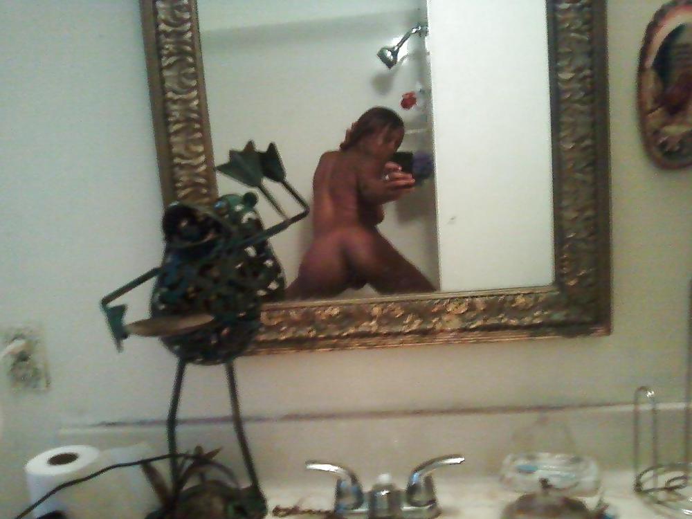 25P Hot blackGirls  nude self pics