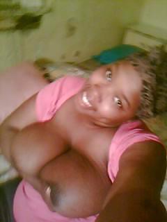25P Hot blackGirls  nude self pics