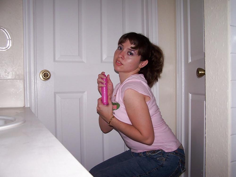 25P Busty Amateur Sweety