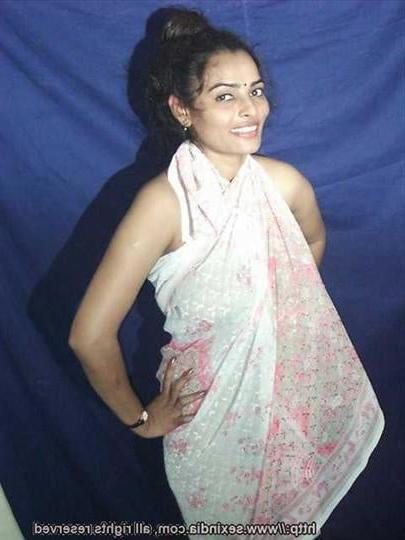 25P Desi Vintage Model Sonia