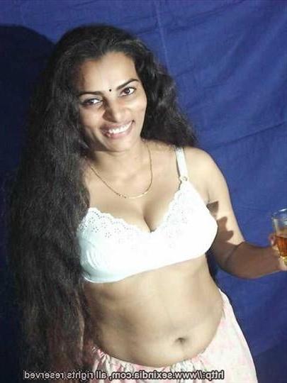 25P Desi Vintage Model Sonia