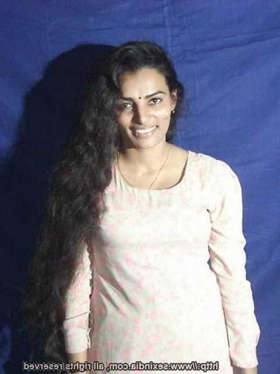 25P Desi Vintage Model Sonia
