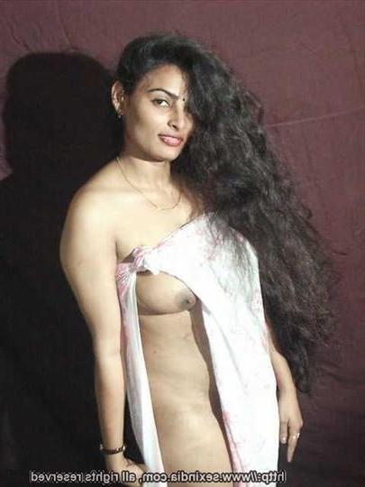 25P Desi Vintage Model Sonia