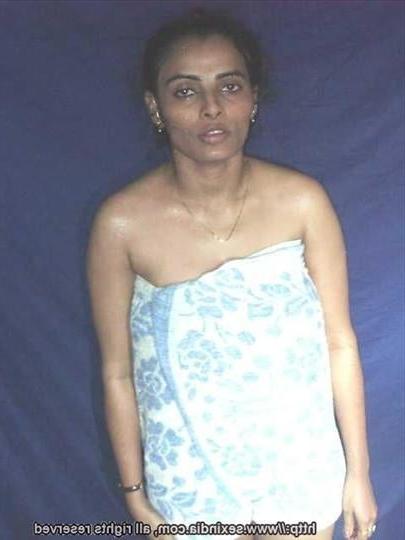 25P Desi Vintage Model Sonia