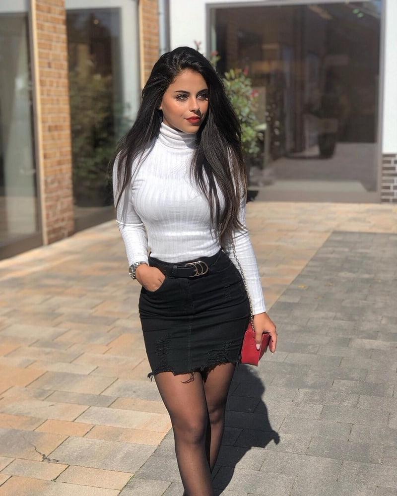25P Dutch classy beauty Nedda