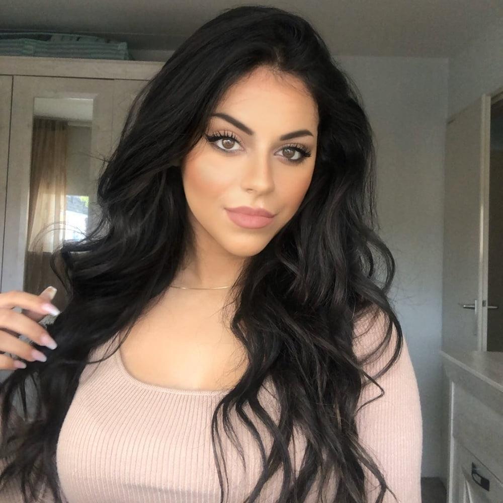 25P Dutch classy beauty Nedda