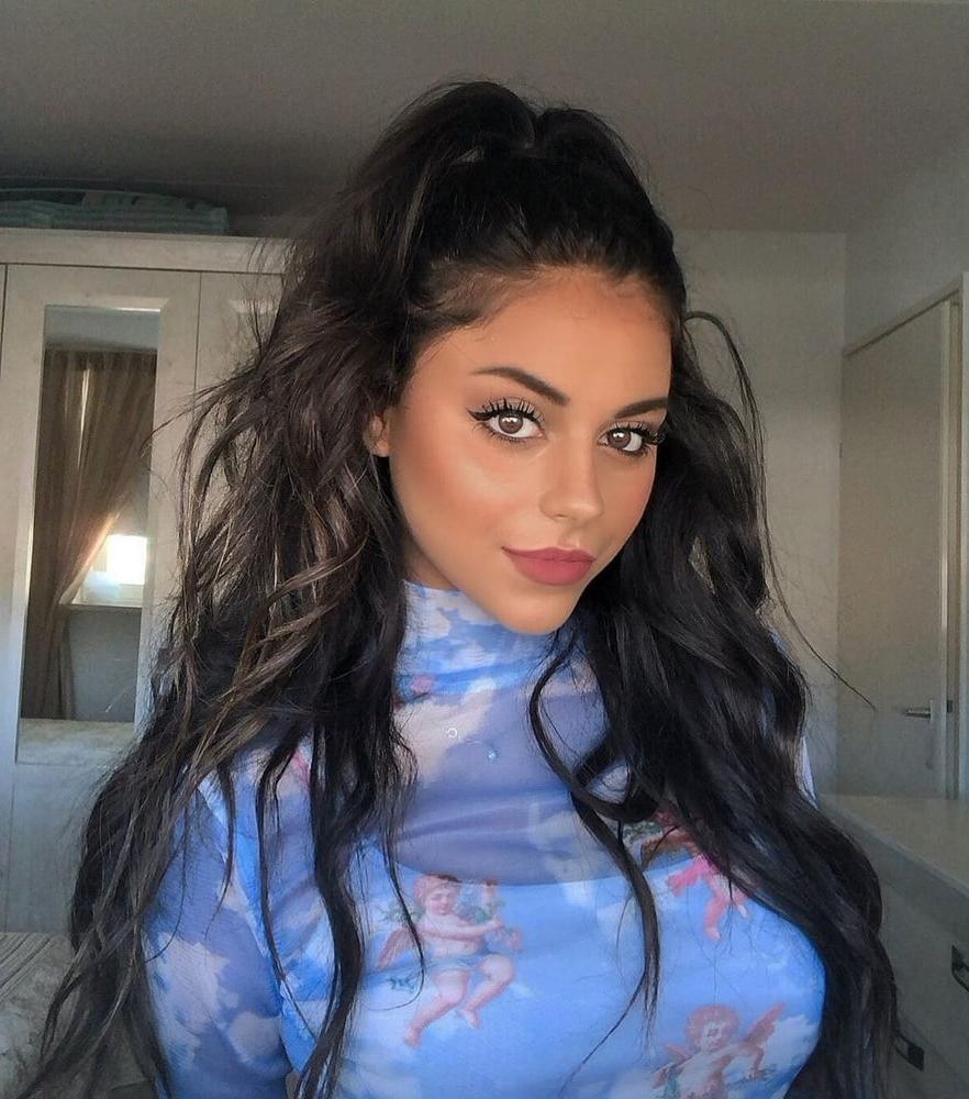 25P Dutch classy beauty Nedda