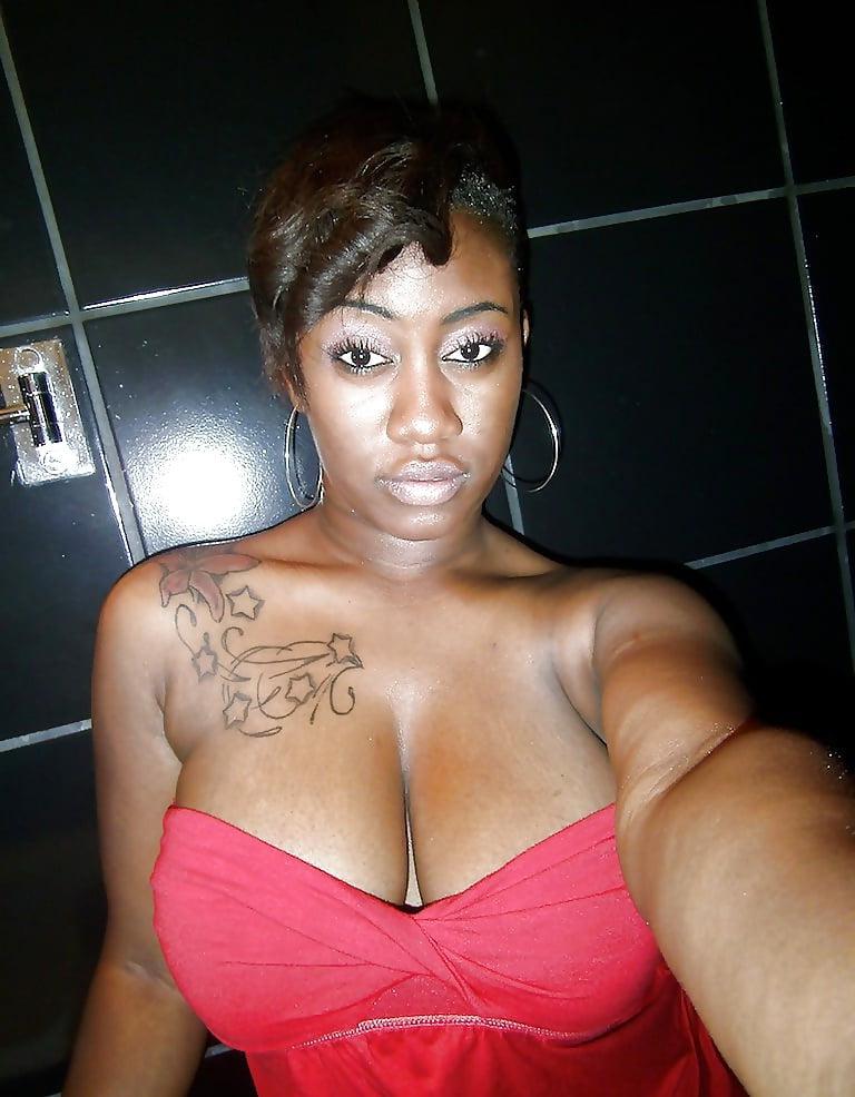 7P Busty Amateur 52