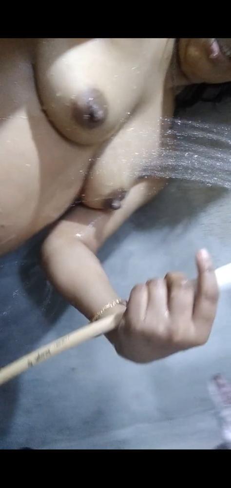 7P Desi girls shower