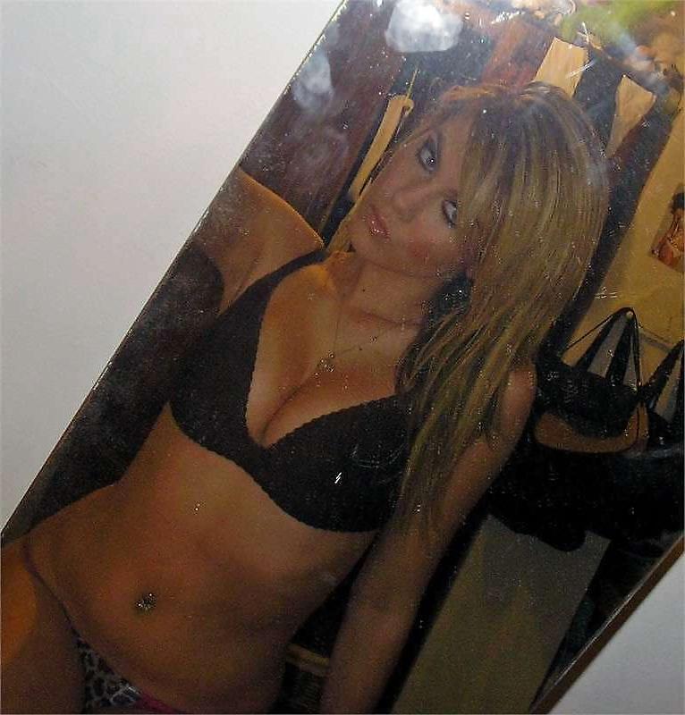 16P Sexy teen self shots