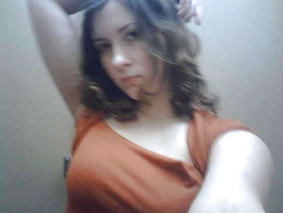 16P Sexy teen self shots
