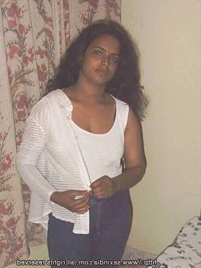 25P Desi Vintage Model Ramya