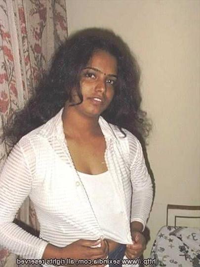 25P Desi Vintage Model Ramya