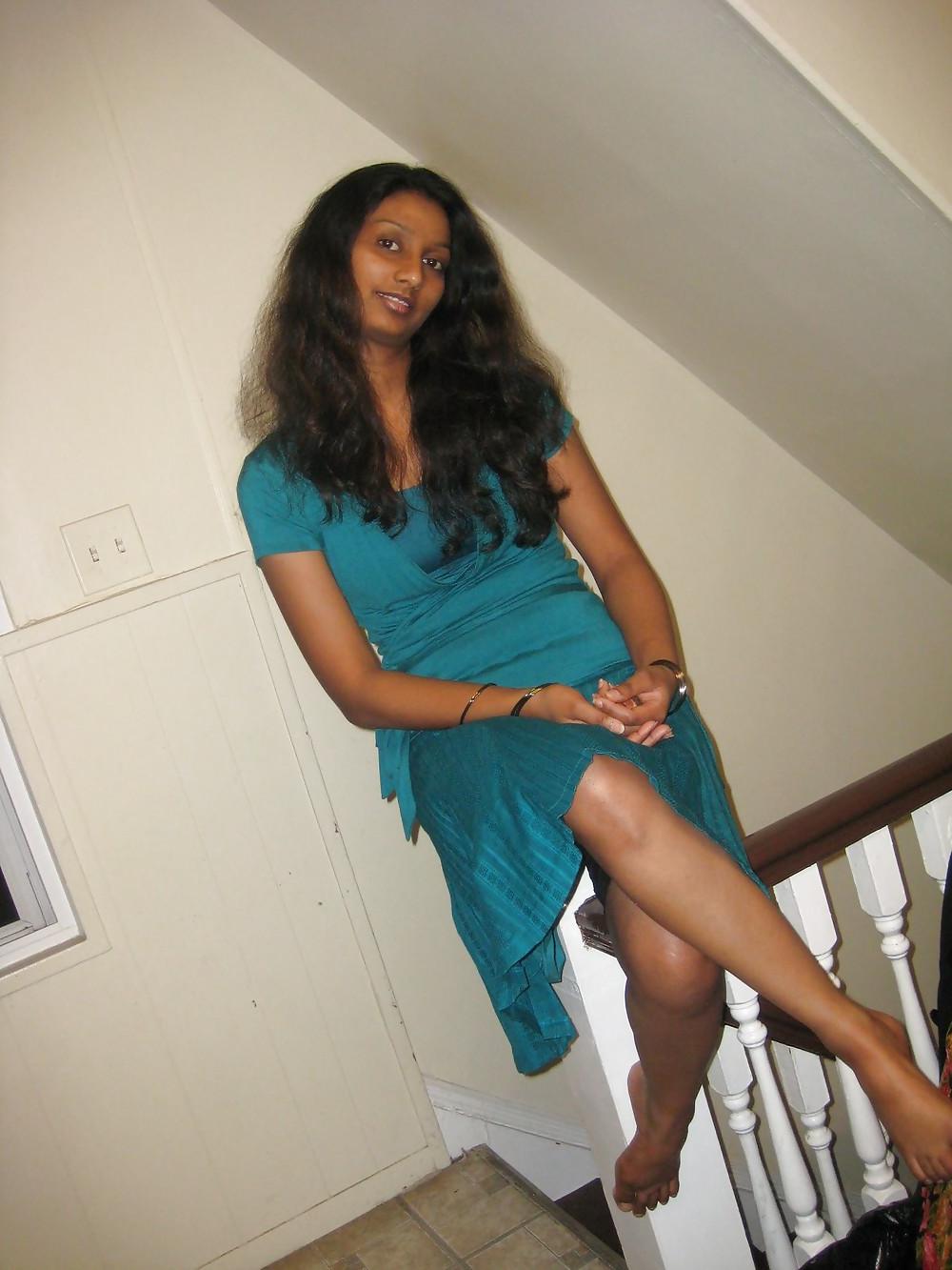 24P Desi Indian Babe