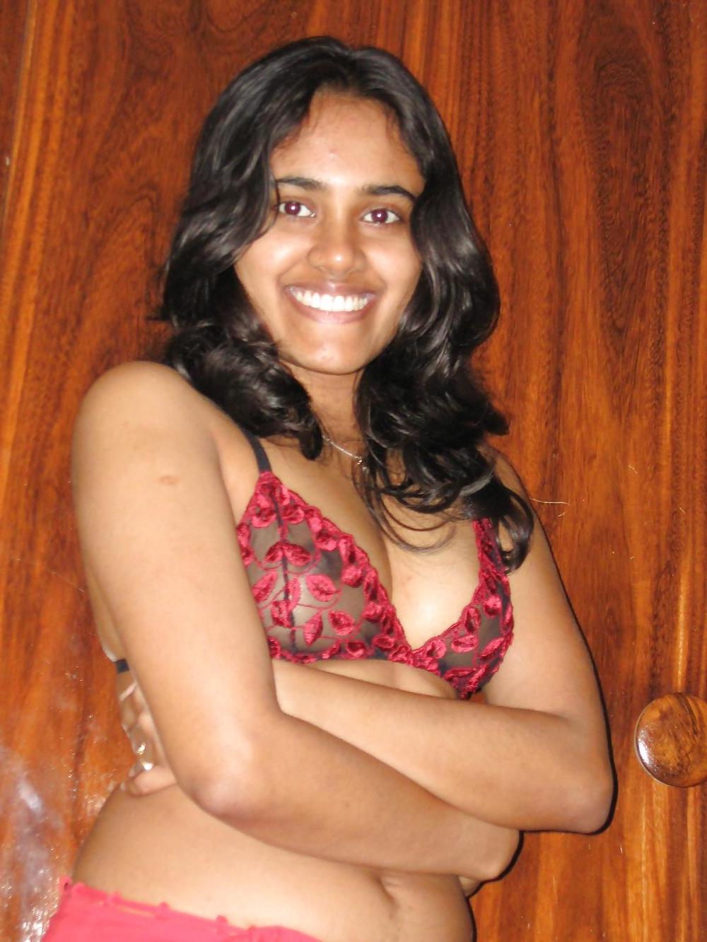 24P Desi Indian Babe