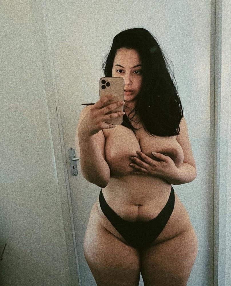 25P Huge Tits Huge Ass Morrocan Beauty
