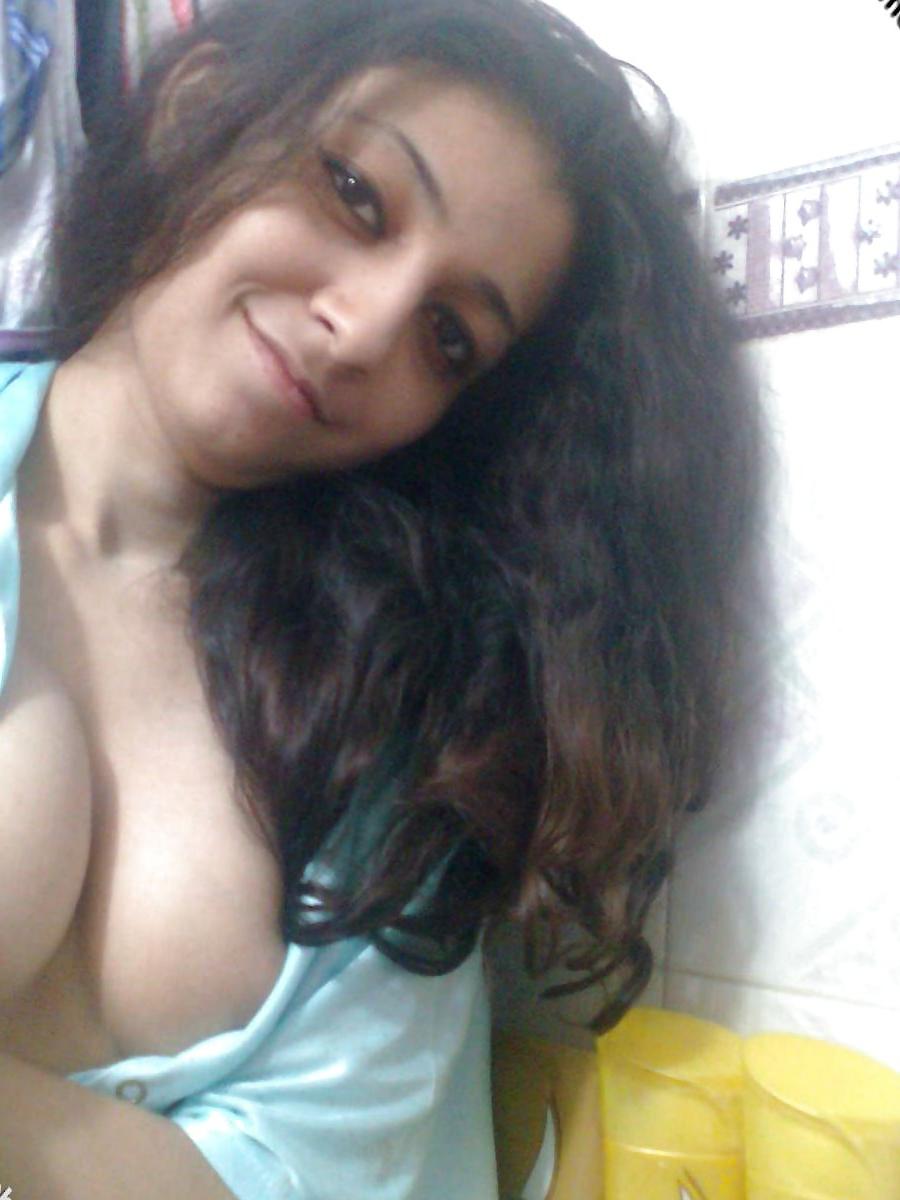 22P Indian Desi girl Kangana - coolbudy
