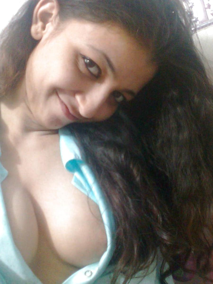 22P Indian Desi girl Kangana - coolbudy