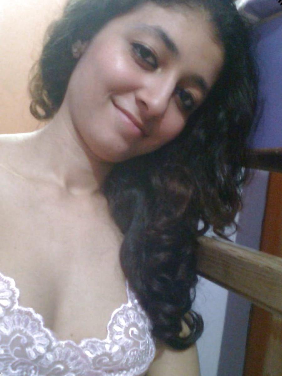 22P Indian Desi girl Kangana - coolbudy