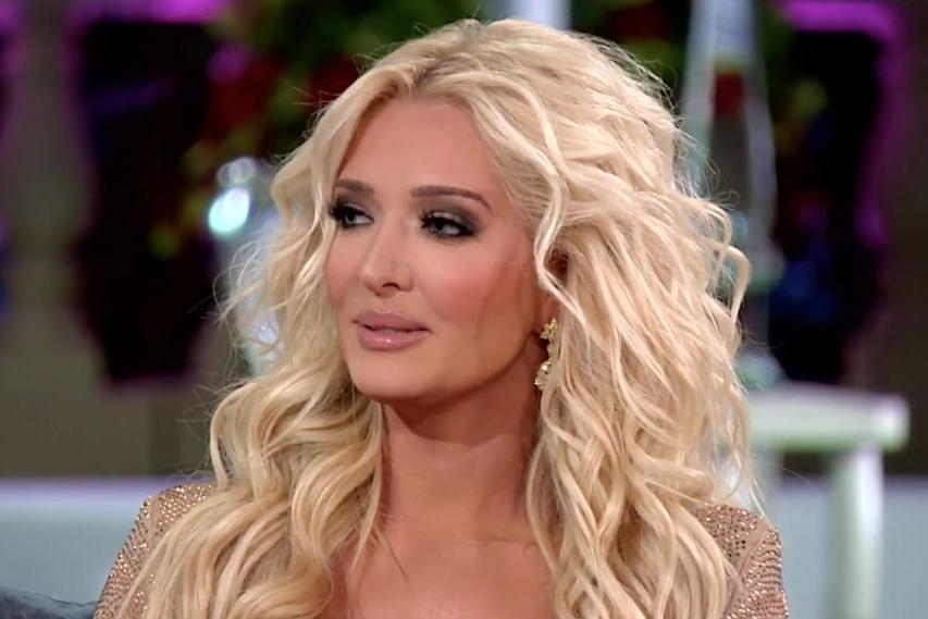 25P Erika Girardi RHOBH - Yes or No? If Yes, bareback or condom?