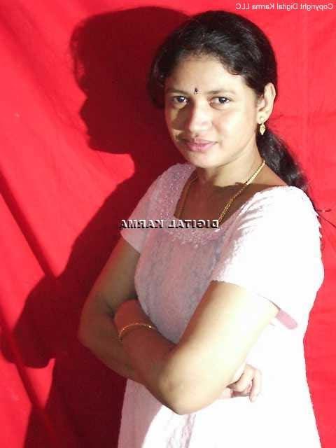 24P Desi Vintage Model Bhargavi