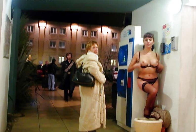 25P 0080 public nudity 