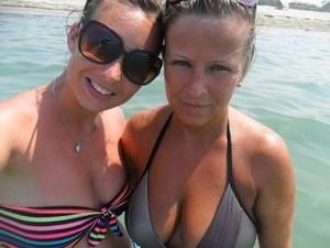 25P old and young women
