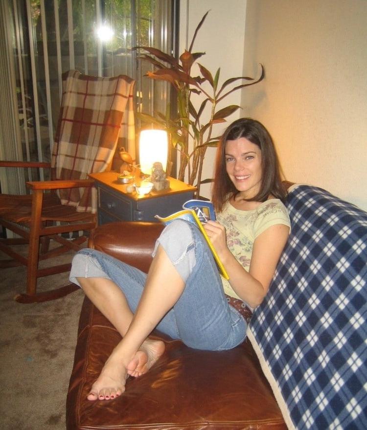 5P competition - Expose a slut -Need votes and comments