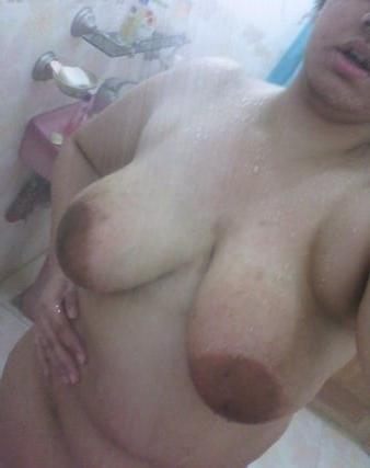 25P desi paki bhabhi selfie