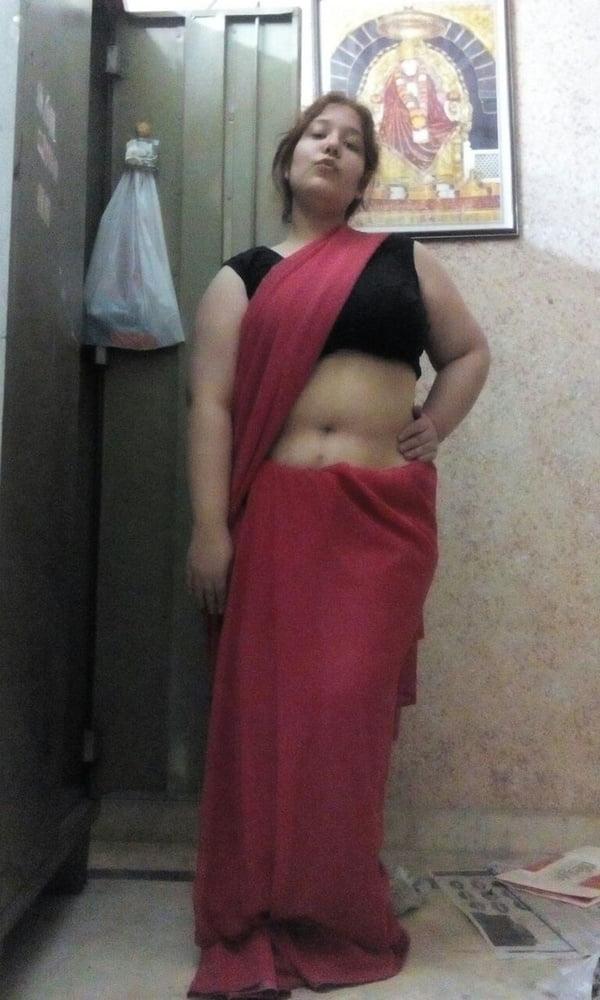 25P Desi Beautiful Girls &amp; Aunties