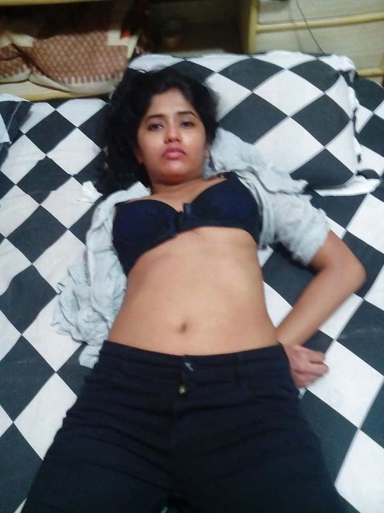 15P Desi girl chandni nude