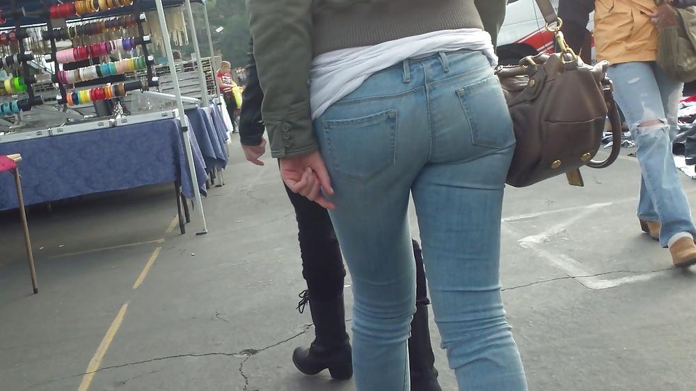 25P Sexy teen butt & ass in tight blue jeans 