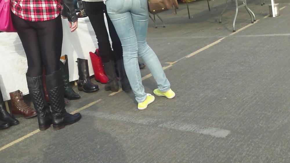 25P Sexy teen butt & ass in tight blue jeans 