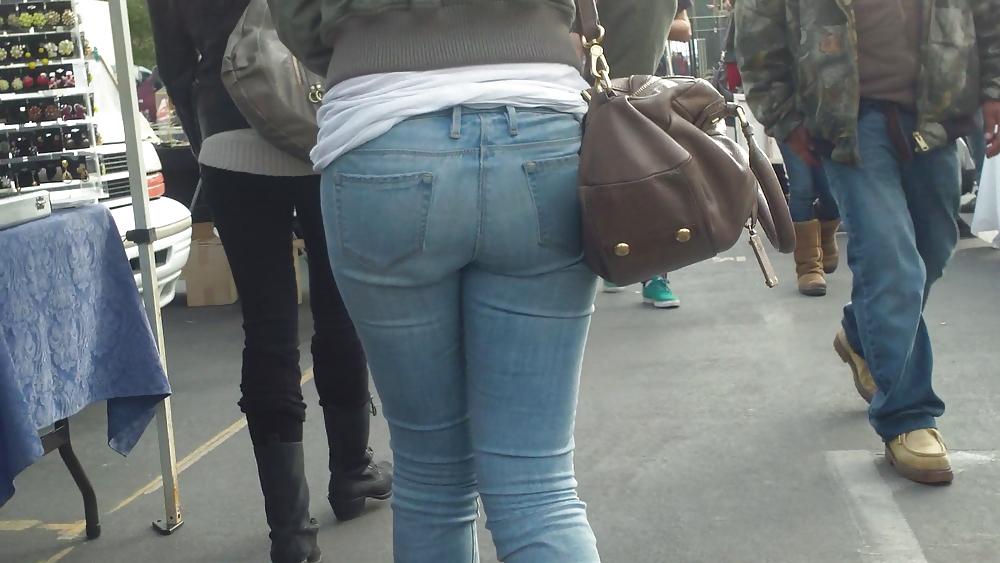 25P Sexy teen butt & ass in tight blue jeans 