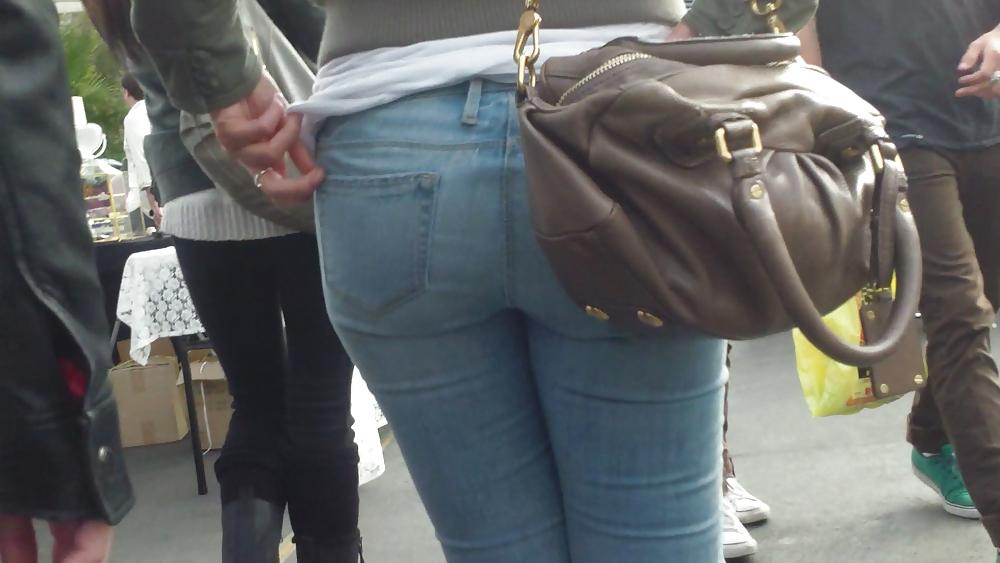 25P Sexy teen butt & ass in tight blue jeans 