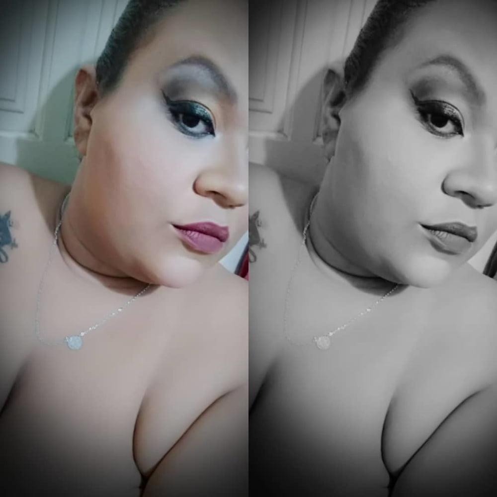 15P Sensual and hot milf