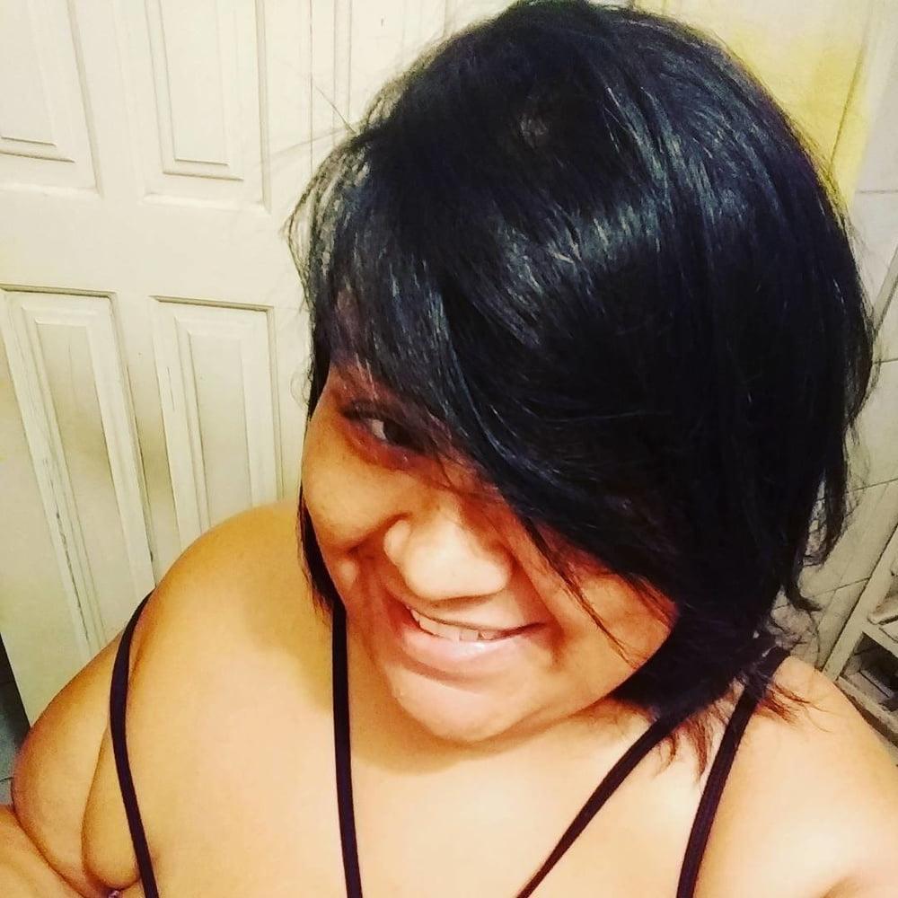 15P Sensual and hot milf