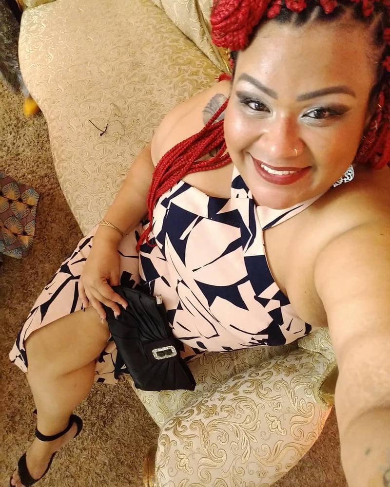 15P Sensual and hot milf