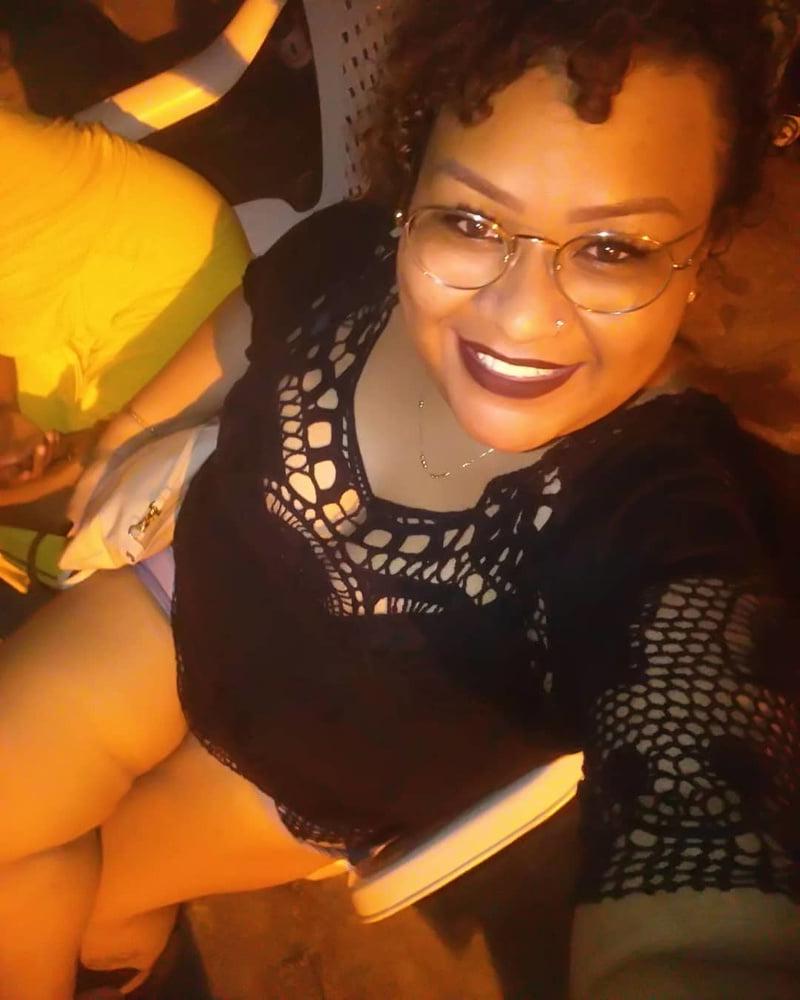 15P Sensual and hot milf